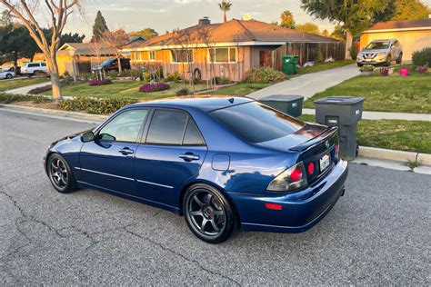 box build for a 2002 lexus is300 